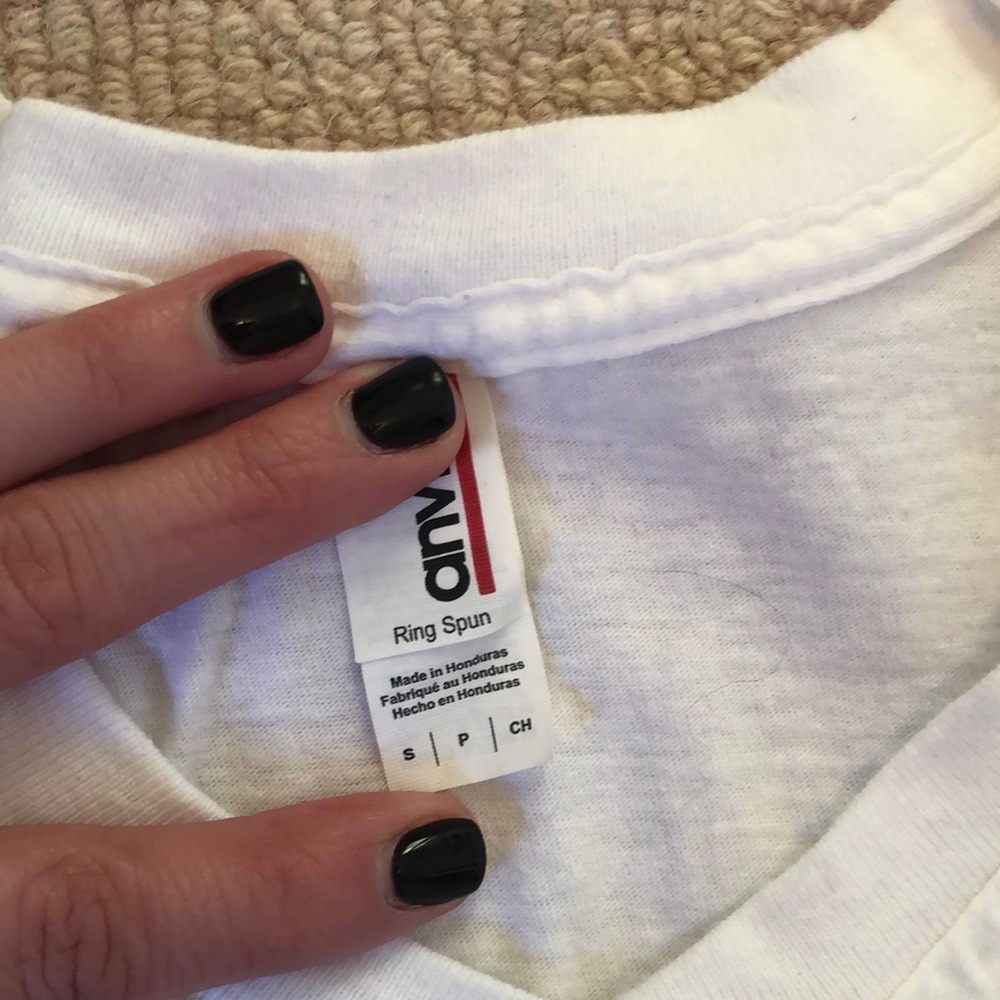 Graphic tee - Picture 2 of 3